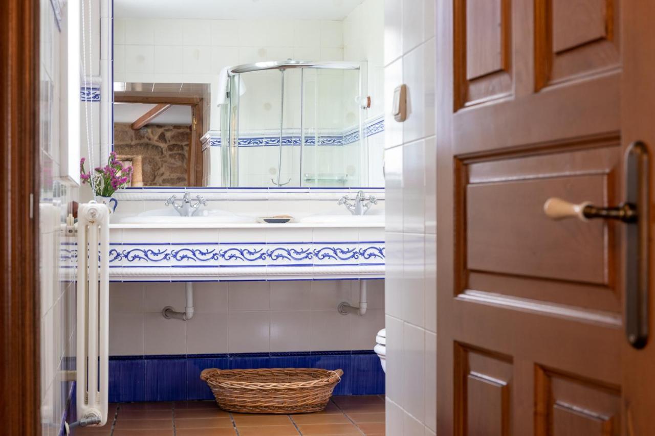Os Miguelinos Guest House Catoira Bagian luar foto