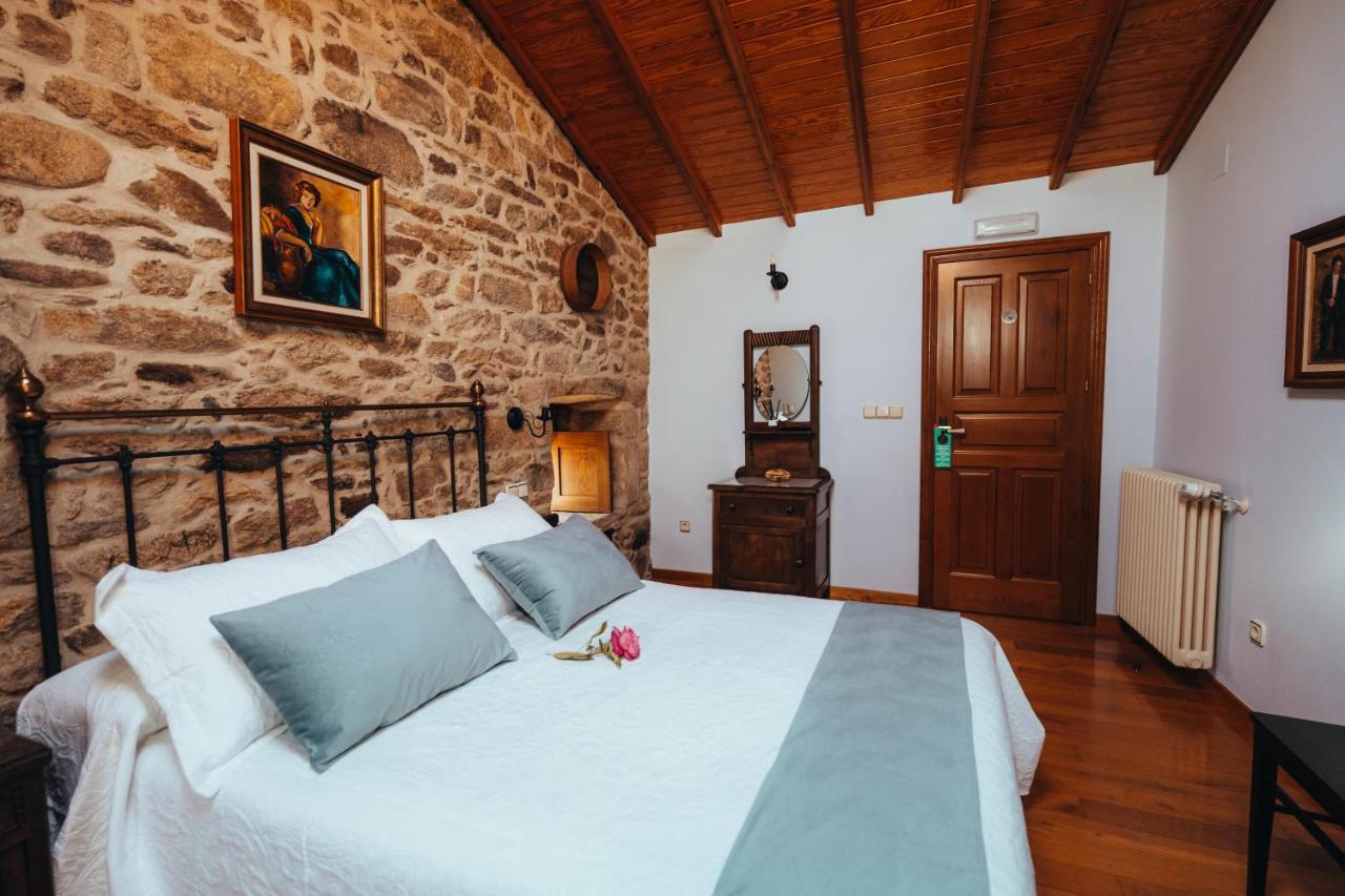 Os Miguelinos Guest House Catoira Bagian luar foto