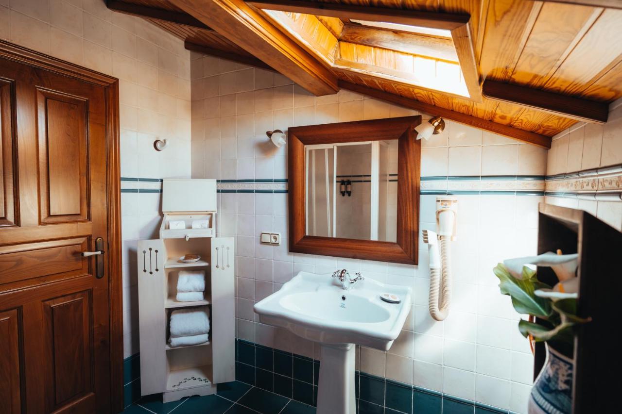 Os Miguelinos Guest House Catoira Bagian luar foto