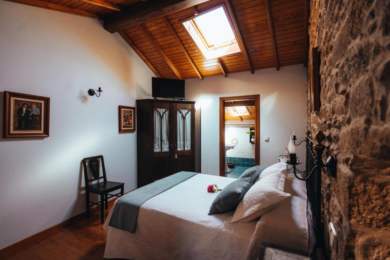 Os Miguelinos Guest House Catoira Bagian luar foto