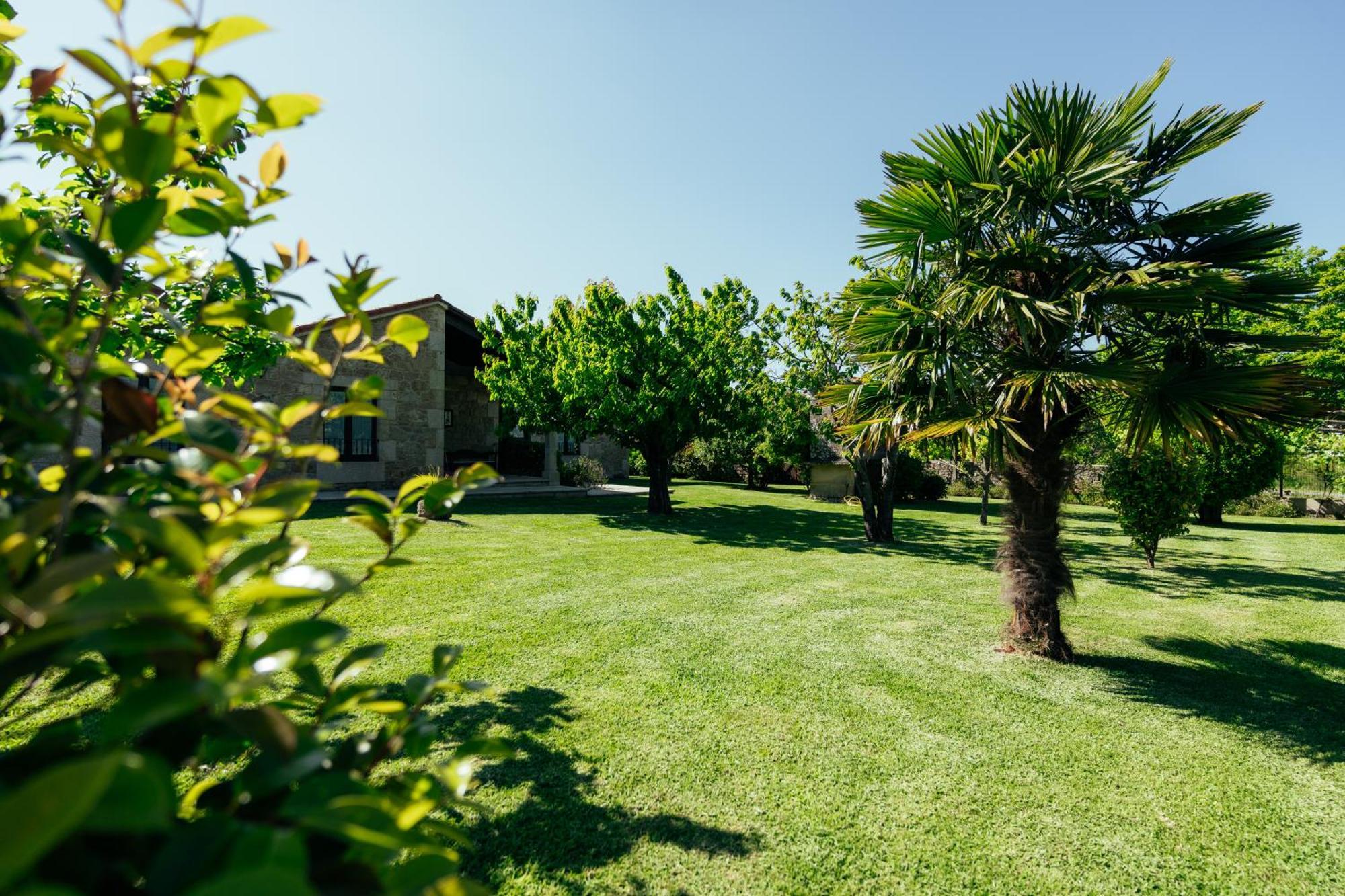 Os Miguelinos Guest House Catoira Bagian luar foto